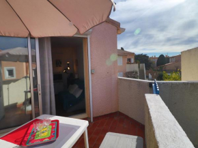 Charmant 2 pièces avec parking, proche plage - FR-1-472-206
